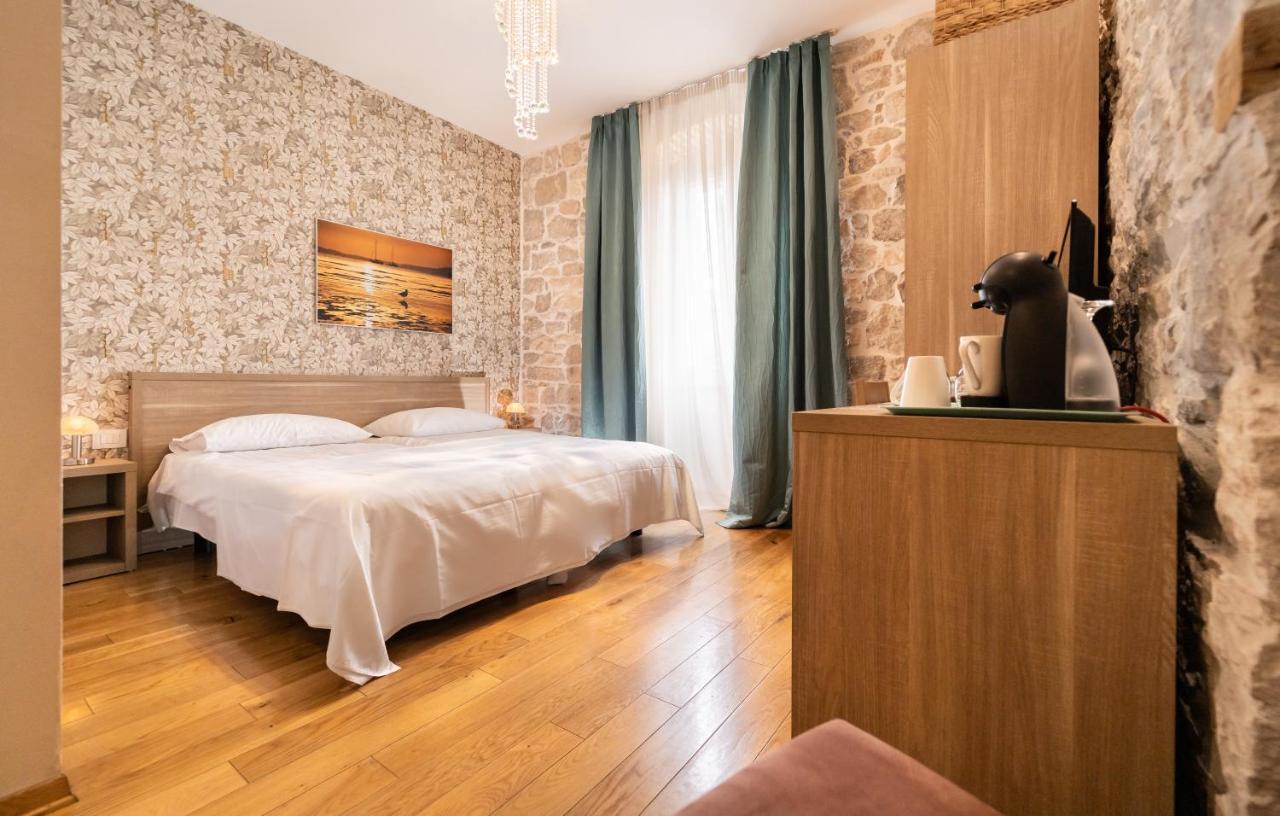 Tifani Luxury Rooms 2 Split Exterior foto